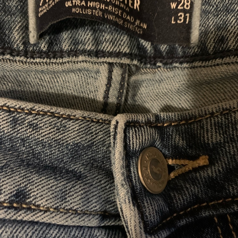 Hollister Ultra High Rise Dad Jean/Vintage Stretch W 28 - Picture 3 of 4